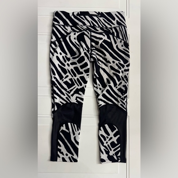 Nike Dri-FIT Womens Leggings Size M Black White Abstract Print Running Athletic - Picture 7 of 7